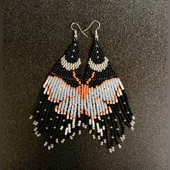 Beautiful Bohemian Butterfly Beaded Earrings 🦋 - Picture 2 of 3